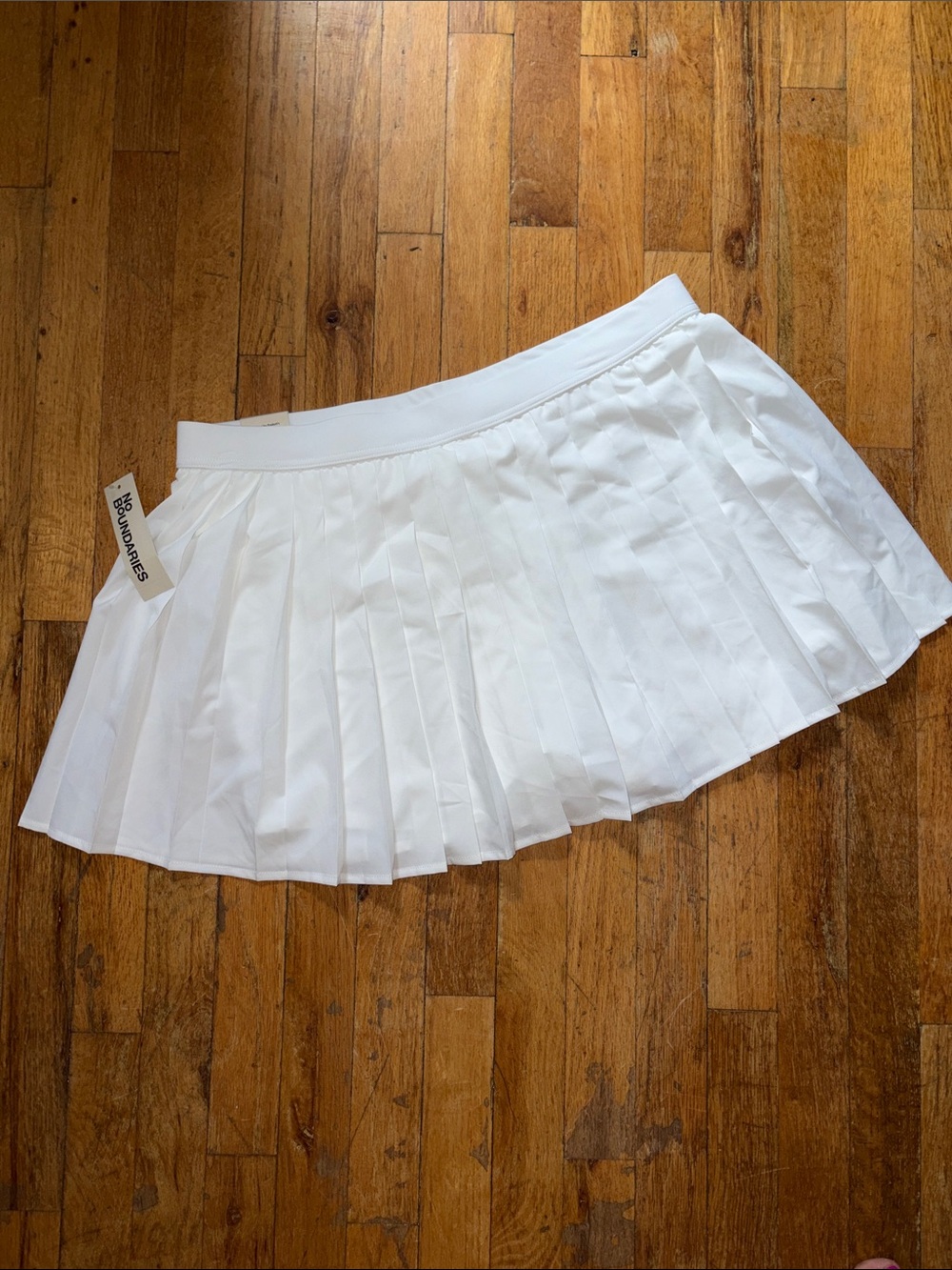 No boundaries White Pleated Mini Skort NWT